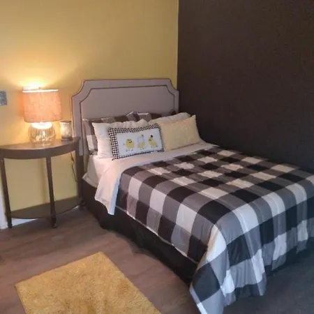 Kool Runnings Bed And Breakfast Lauderdale